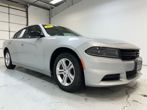 Used 2023 Dodge Charger SXT image 8