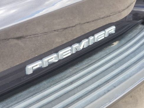 Used 2023 Chevrolet Tahoe Premier AWD/4WD image 12