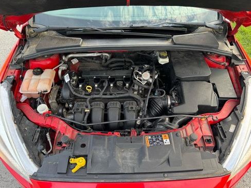 Used 2017 Ford Focus SE FWD image 19