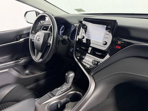 Used 2023 Toyota Camry SE w/ Convenience Package FWD image 29