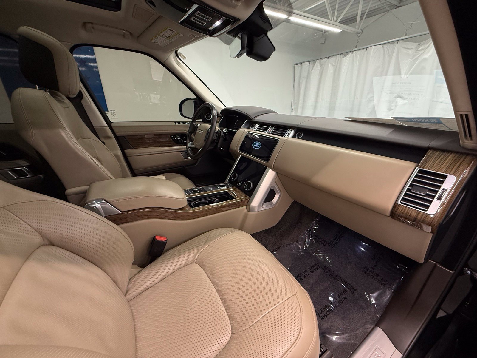 Used 2020 Land Rover Range Rover HSE AWD/4WD image 8