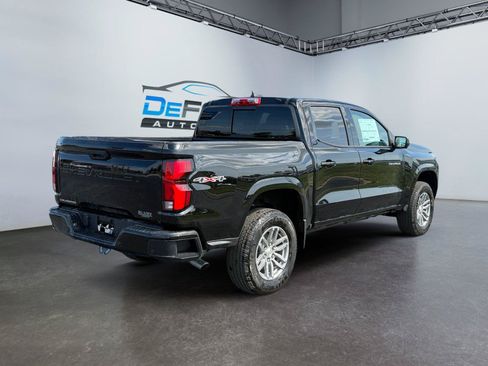 New 2026 Chevrolet Colorado LT w/ LT Convenience Package AWD/4WD image 3