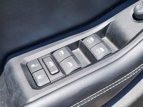 Used 2023 Jeep Grand Cherokee Limited AWD/4WD image 15