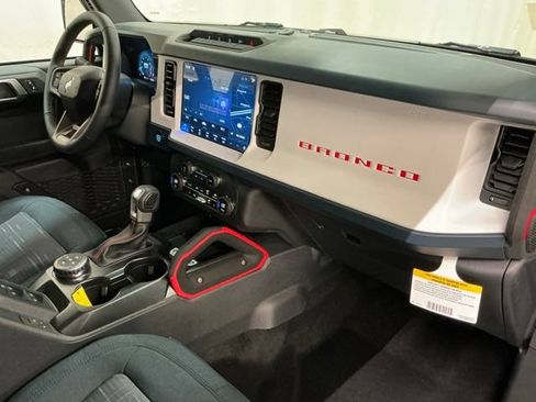 New 2026 Ford Bronco Heritage Edition AWD/4WD image 18