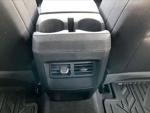 Used 2023 Chevrolet Colorado Trail Boss w/ Technology Package image 15