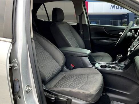 Used 2021 Chevrolet Equinox LT image 26