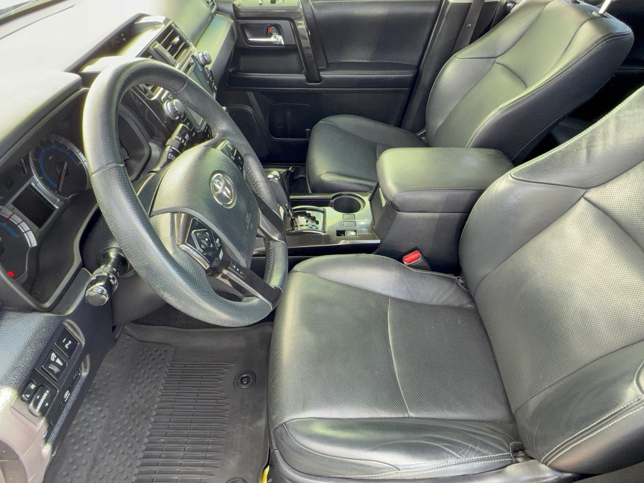 Used 2019 Toyota 4Runner Limited AWD/4WD image 5