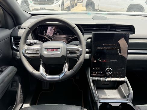 New 2026 GMC Terrain AT4 w/ Convenience Package III image 11