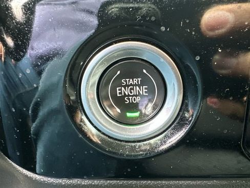 Used 2023 Chevrolet Silverado 1500 LT image 31