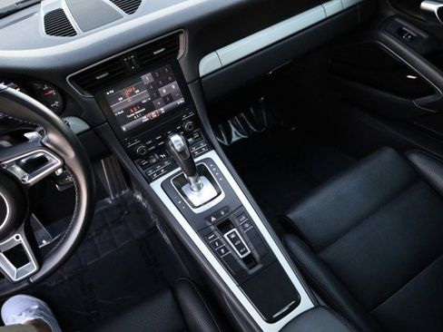 Used 2017 Porsche 911 Carrera image 30