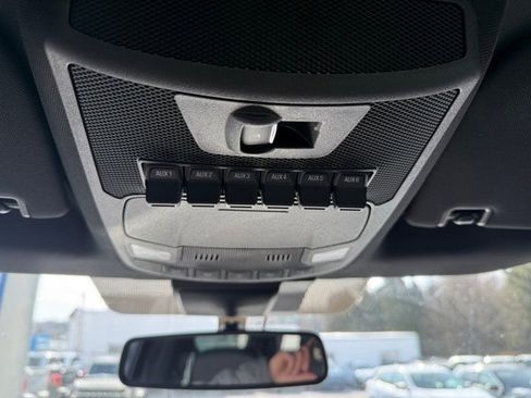 Used 2022 Ford F250 Lariat w/ Chrome Package image 23