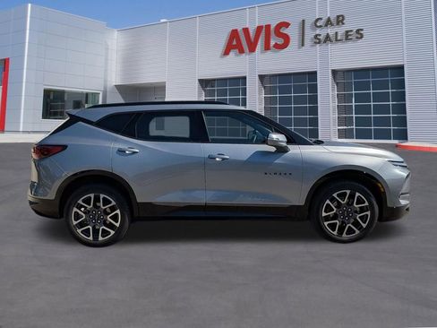 Used 2025 Chevrolet Blazer RS FWD image 5
