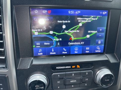 Used 2019 Ford F150 Platinum w/ Equipment Group 701A Luxury image 32