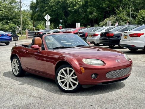 Used 2008 MAZDA MX-5 Miata Grand Touring RWD image 2
