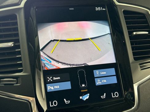 Used 2022 Volvo XC90 T5 Momentum image 10