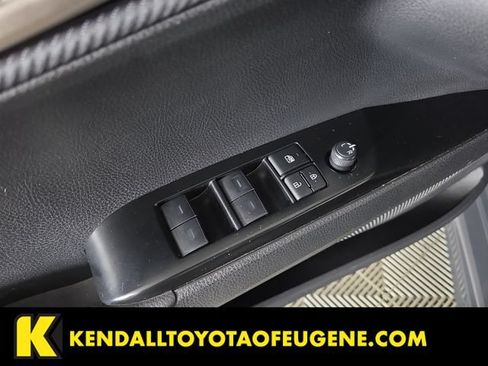 Used 2025 Toyota Camry SE FWD image 21