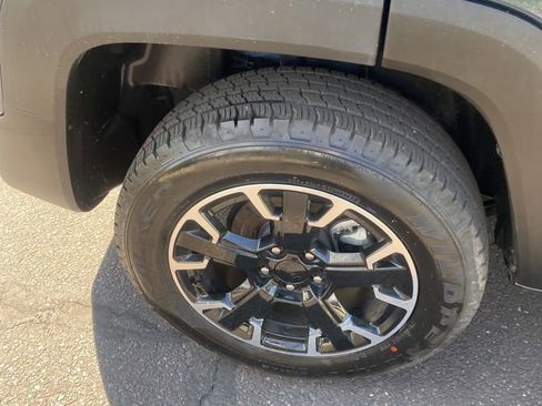 Used 2023 Jeep Renegade Trailhawk image 15