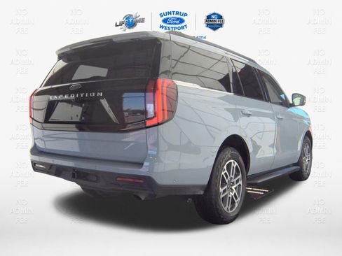 Used 2025 Ford Expedition Active AWD/4WD image 11