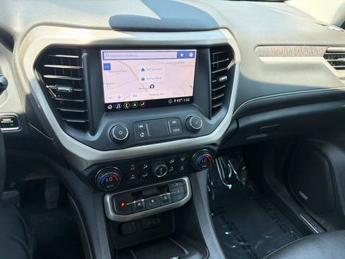 Used 2020 GMC Acadia Denali AWD/4WD image 10