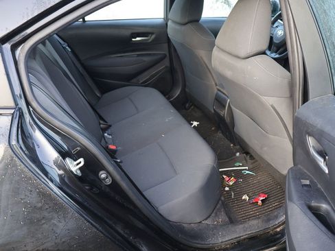 Used 2020 Toyota Corolla LE image 8