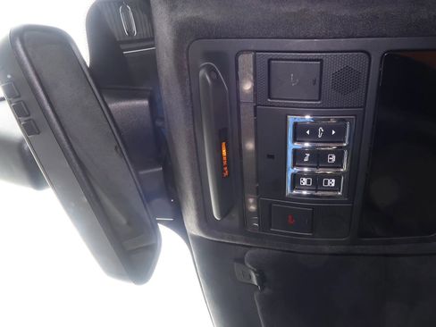 Used 2017 Jaguar XJ R-Sport image 42