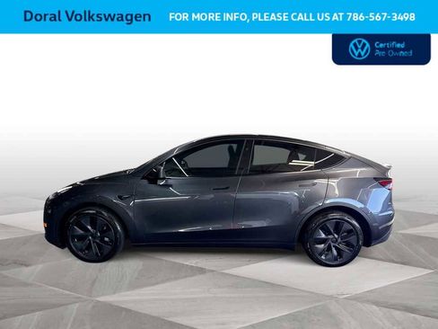 Used 2025 Tesla Model Y Long Range image 5