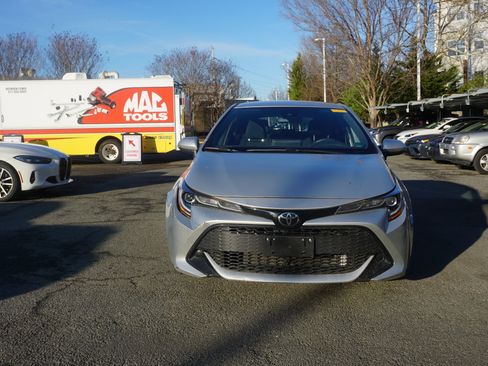 Used 2019 Toyota Corolla SE w/ Carpet Mat Package image 2