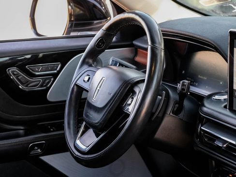 Used 2022 Lincoln Aviator Reserve w/ Equipment Group 201A image 13