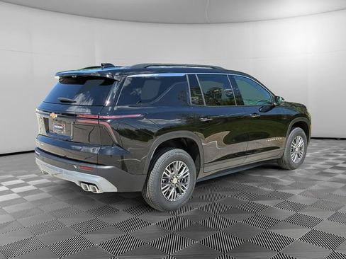 New 2026 Chevrolet Traverse LT w/ Driver Confidence Package AWD/4WD image 5