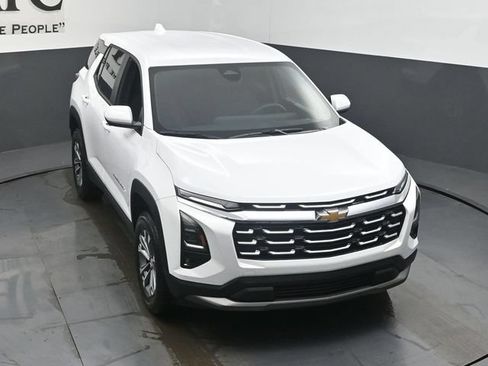 New 2026 Chevrolet Equinox LT w/ Safety and Technology Package FWD image 25