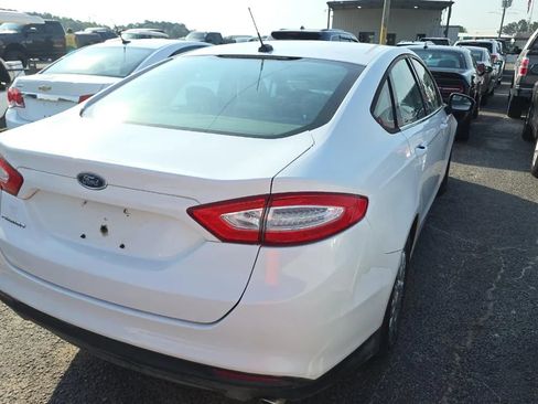 Used 2013 Ford Fusion S FWD image 3