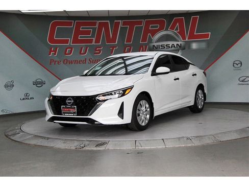 New 2025 Nissan Sentra S image 2