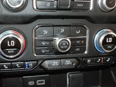 Used 2023 GMC Yukon SLT w/ SLT Luxury Package AWD/4WD image 33