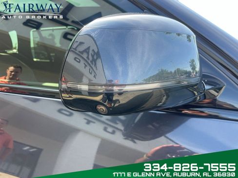 Used 2020 BMW X5 M50i w/ Executive Package image 27