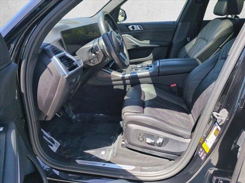 Used 2023 BMW X7 xDrive40i w/ M Sport Package AWD/4WD image 17