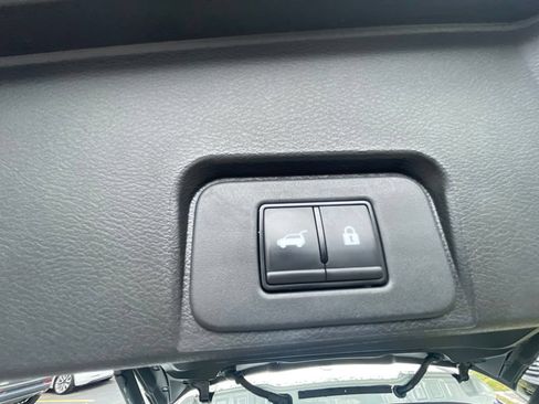Certified 2024 Nissan Rogue SV AWD/4WD image 25