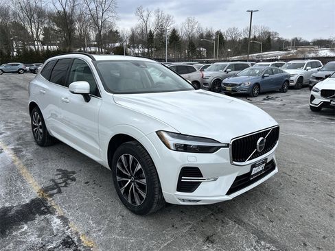 Certified 2023 Volvo XC60 B5 Core w/ Climate Package image 2