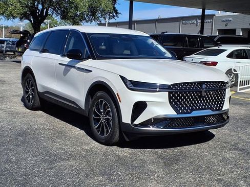 New 2026 Lincoln Nautilus Premier AWD/4WD image 3