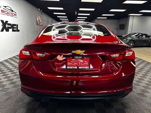 Used 2018 Chevrolet Malibu LT image 12