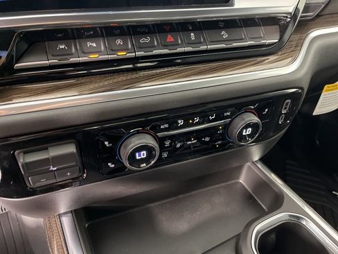 New 2026 Chevrolet Silverado 1500 LT Trail Boss w/ Safety Package AWD/4WD image 33