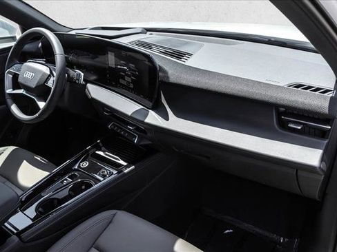 New 2026 Audi Q3 quattro 2.0T AWD/4WD image 24