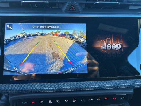 New 2026 Jeep Cherokee Laredo image 14