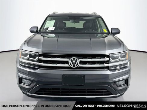 Used 2019 Volkswagen Atlas SE FWD image 2