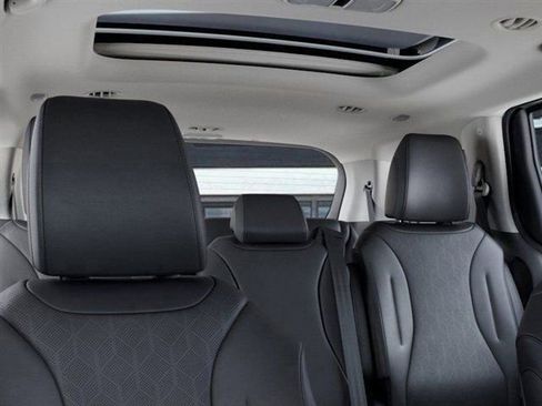 New 2026 Kia Carnival SX FWD image 27
