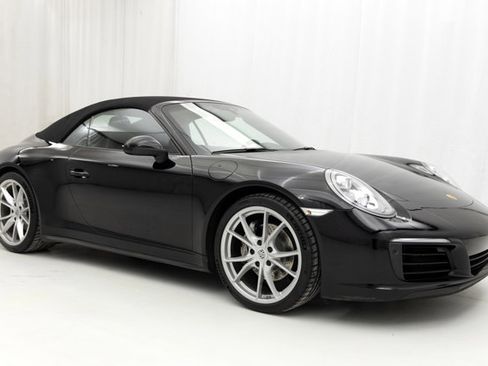 Used 2017 Porsche 911 Carrera 4 image 39