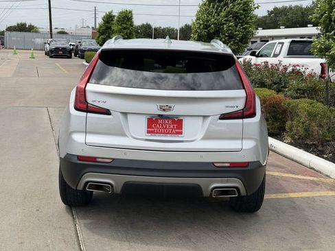 Used 2021 Cadillac XT4 Premium Luxury FWD image 6