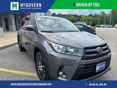 Used 2018 Toyota Highlander SE AWD/4WD image 7