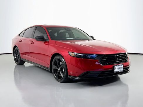 Used 2024 Honda Accord Sport image 3