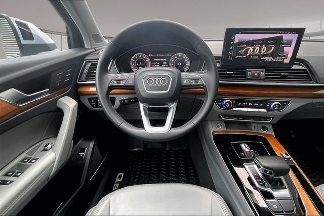 Certified 2023 Audi Q5 2.0T Premium Plus w/ Premium Plus Package AWD/4WD image 8