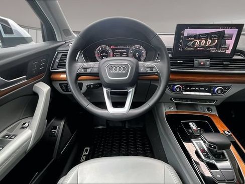 Certified 2023 Audi Q5 2.0T Premium Plus w/ Premium Plus Package AWD/4WD image 8